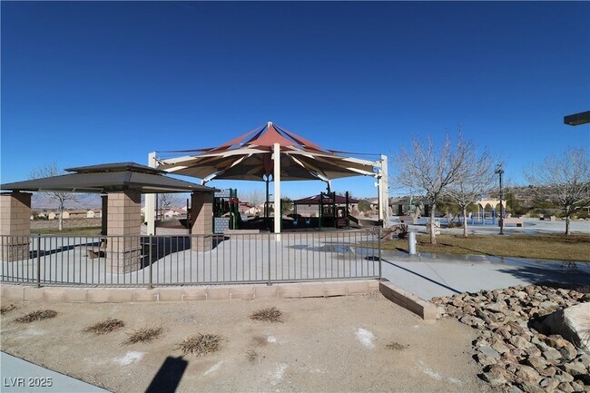 Building Photo - 2687 Bothwell Pl
