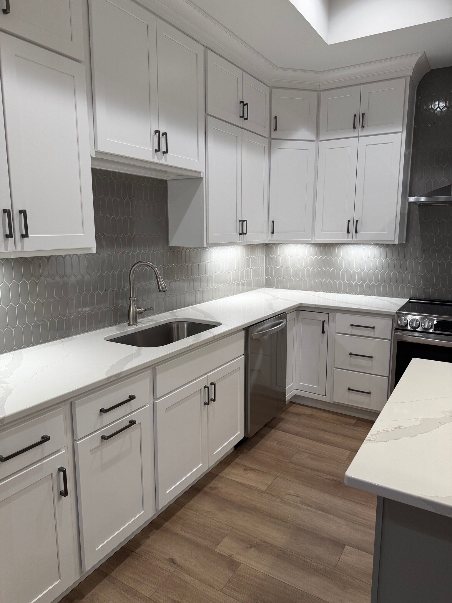 Building Photo - 7099 Celebration Way