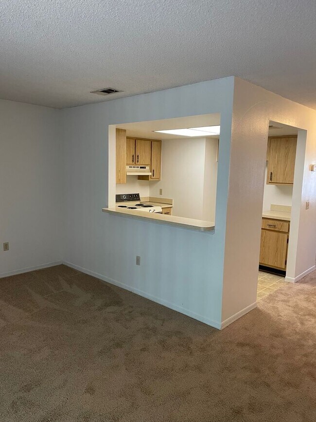 Building Photo - 2755 Patty Ln