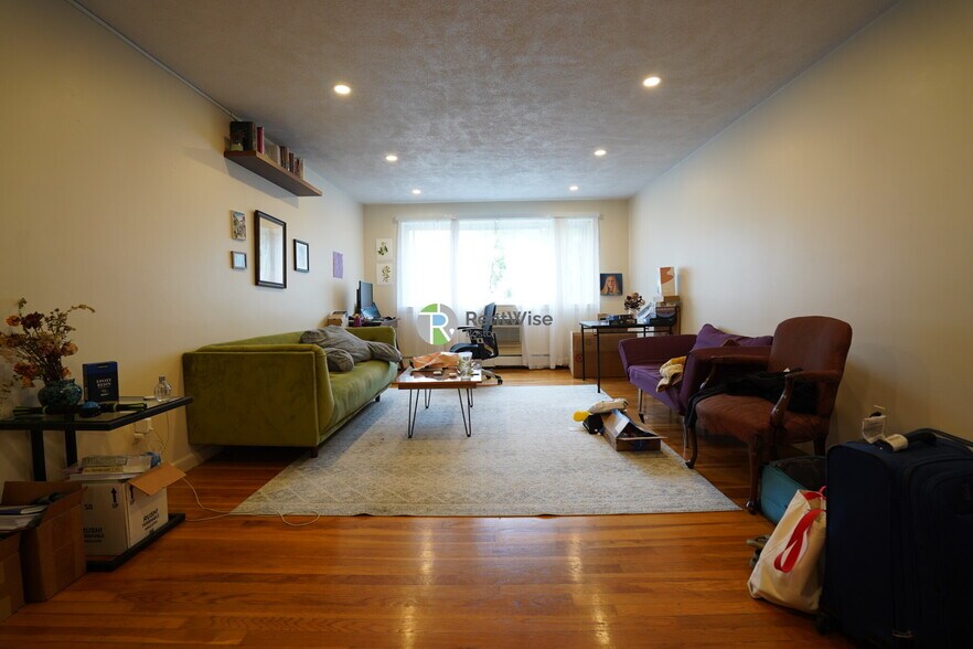 Primary Photo - 20 Radcliffe Rd