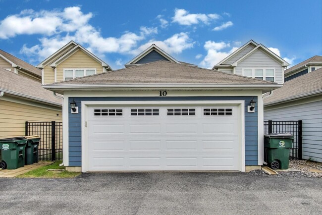Building Photo - 10 N Dryden Pl