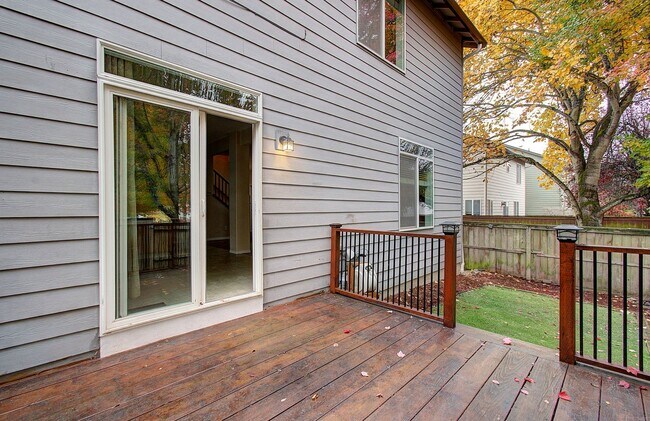 Building Photo - Salmon Creek 4 bd 2.5 ba Available Now!