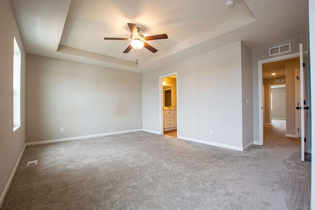 Building Photo - 2 Bedroom / 2.5 Bath Town Home Recently Built with Garage and Washer/Dryer!