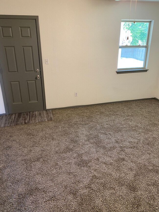 Building Photo - 4201 Colony Dr