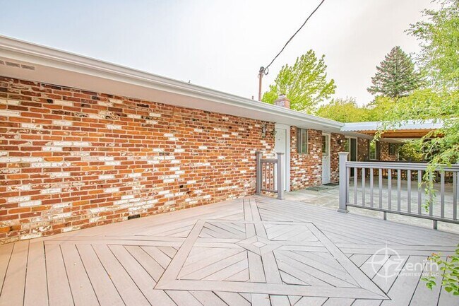 Building Photo - 6509 Louisiana Dr