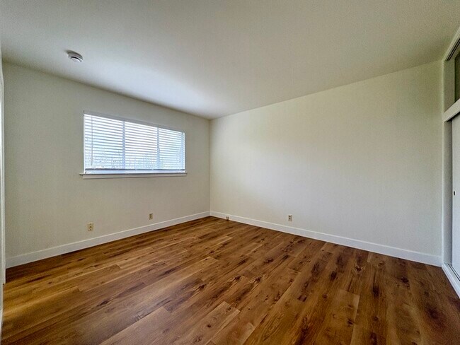 Building Photo - Beautiful 3 Bedroom For Rent in Sacramento!