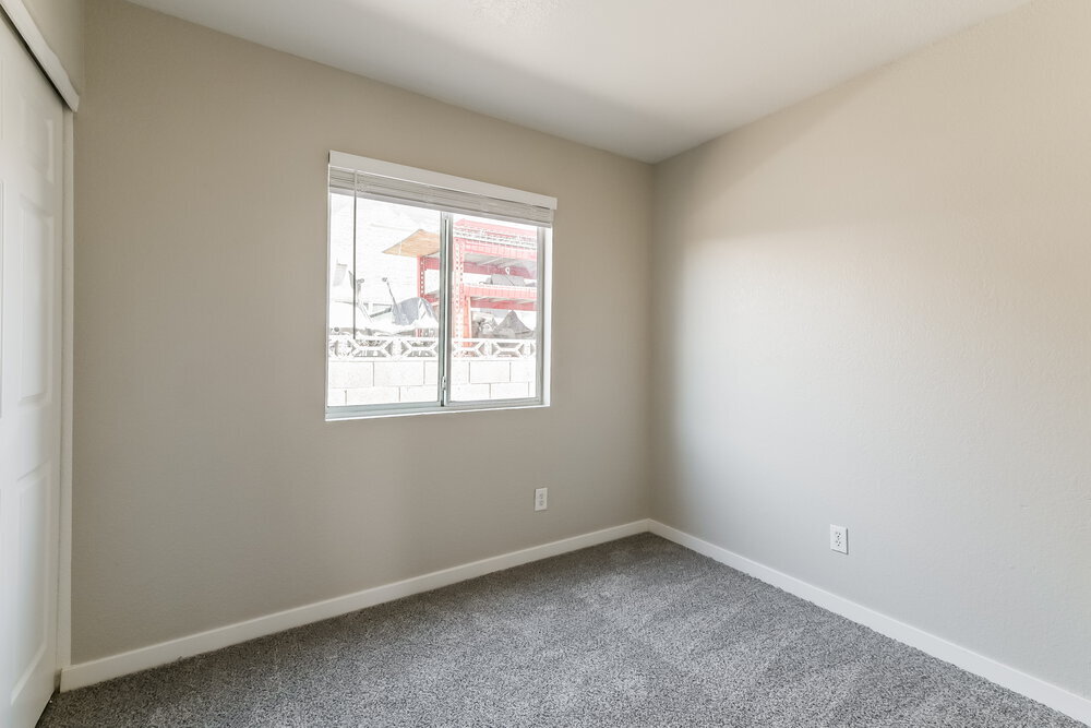 Building Photo - 2205 Farmouth Cir