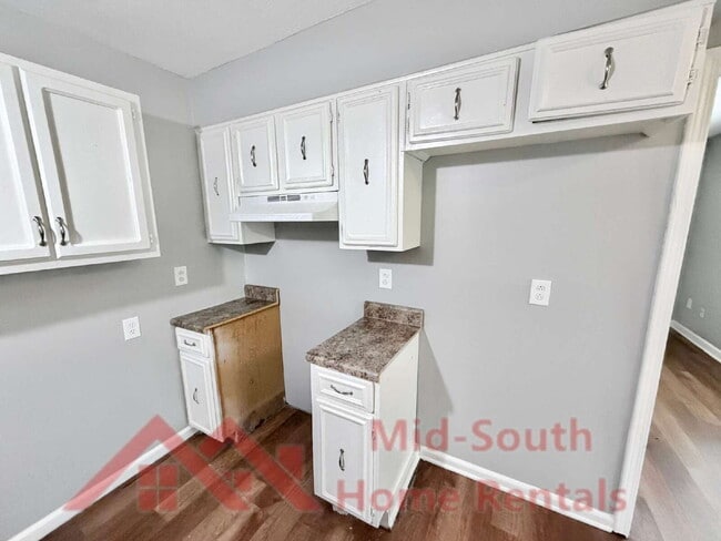 Building Photo - 4627 Crystal Springs Dr