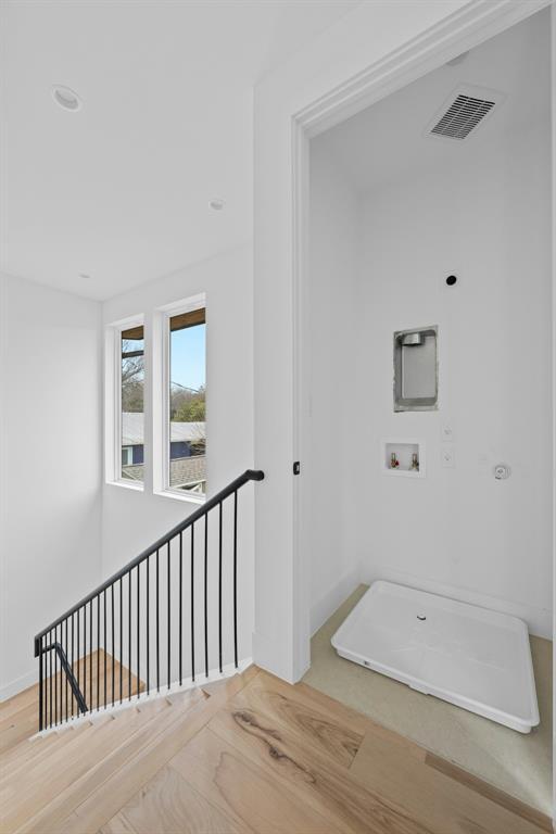 Building Photo - 1409 Valleyridge Dr