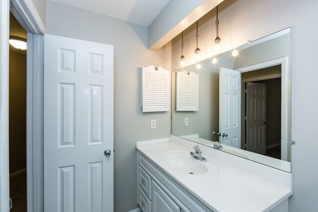 Building Photo - Wonderful 3BD/2BA Open Concept Ranch Home!