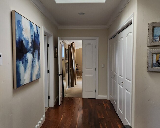 Building Photo - 25875 Estacada Way