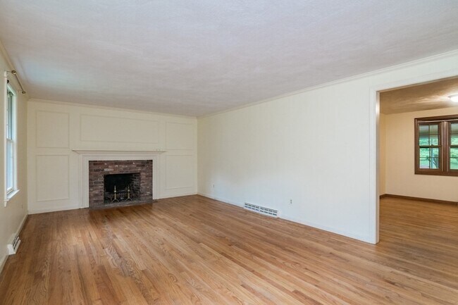 Building Photo - 78 Melwood Ave