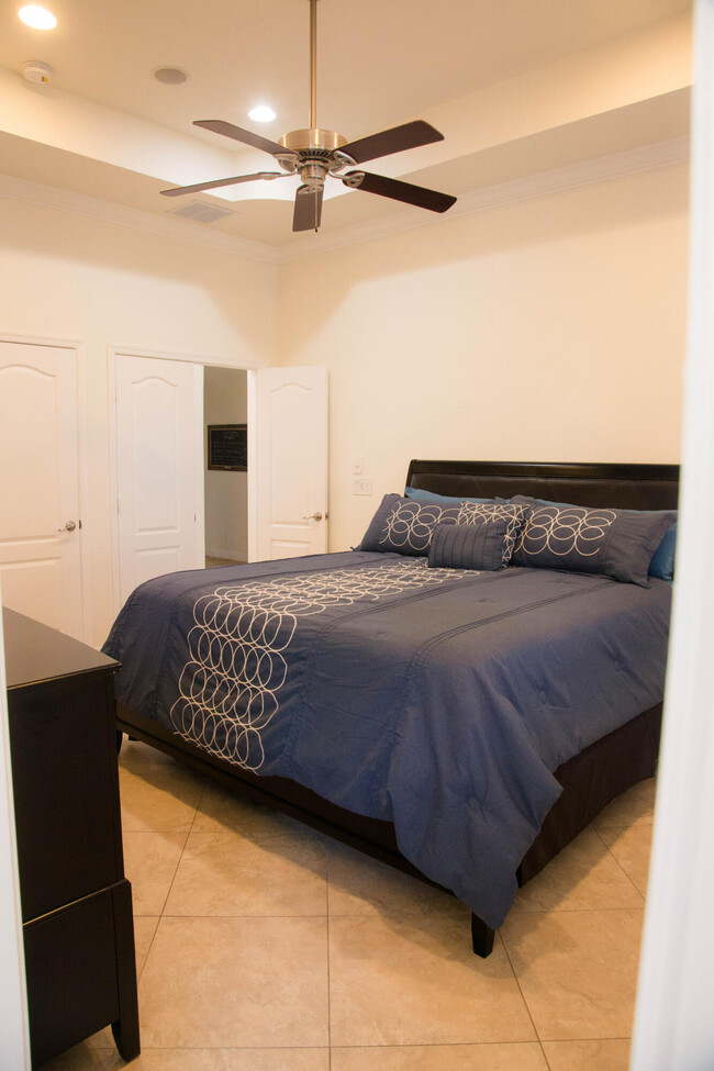 Building Photo - 6140 Santa Margarito Dr