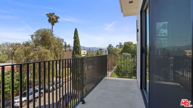 Building Photo - 10844 Peach Grove St