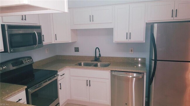 Building Photo - Ocean Lakes