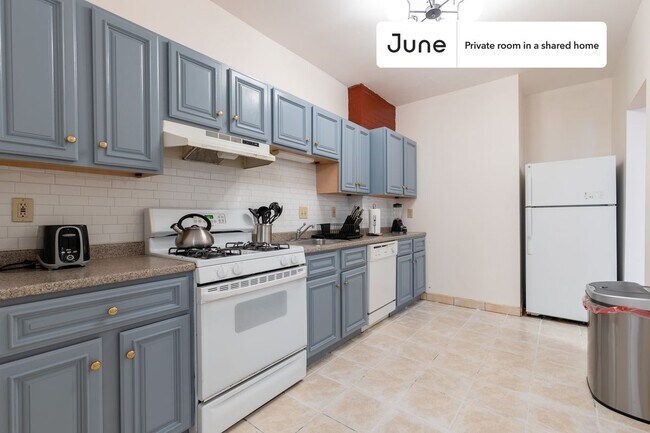 Building Photo - Room in Shared 4 bed/2 bath home