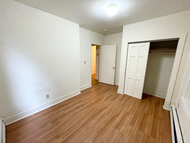 Building Photo - 1570 Tremont St