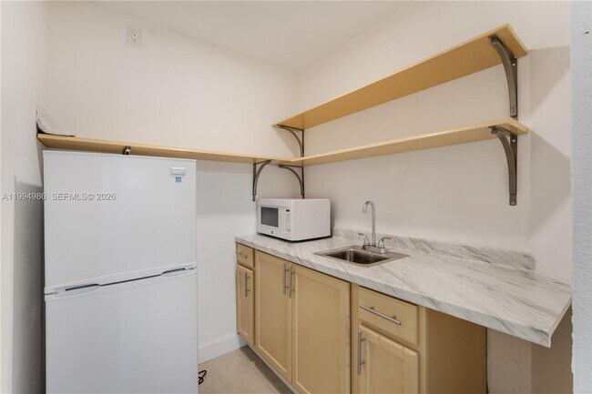 Building Photo - 15250 SW 154th Terrace