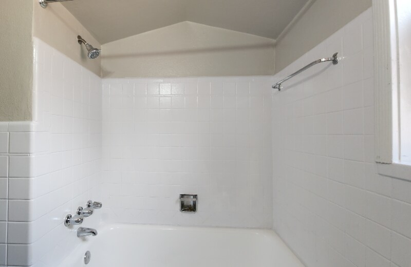 Building Photo - 6328 Sutherland Ave