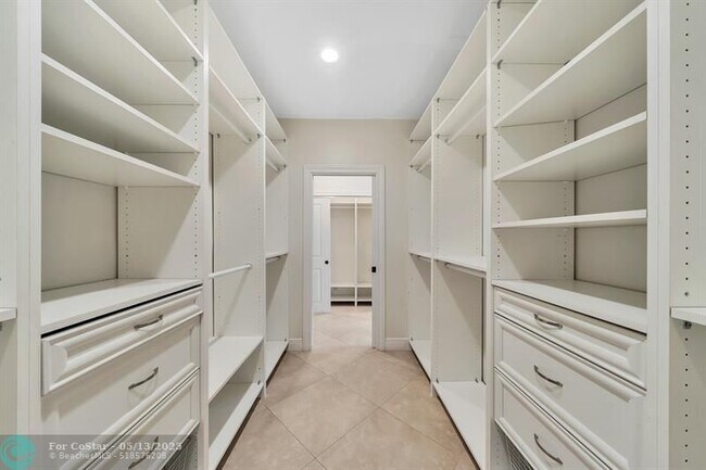 Building Photo - 4920 SW 170th Ave