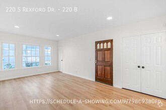 Building Photo - 220 Rexford Dr