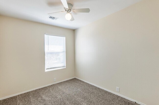 Building Photo - 918 Greene Way