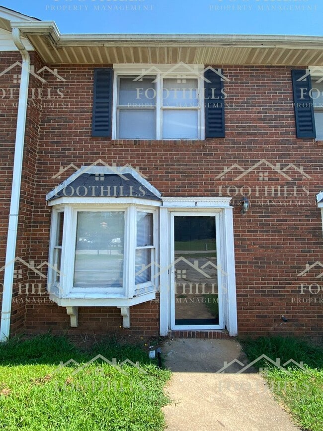 Building Photo - 118 New Prospect Church Rd