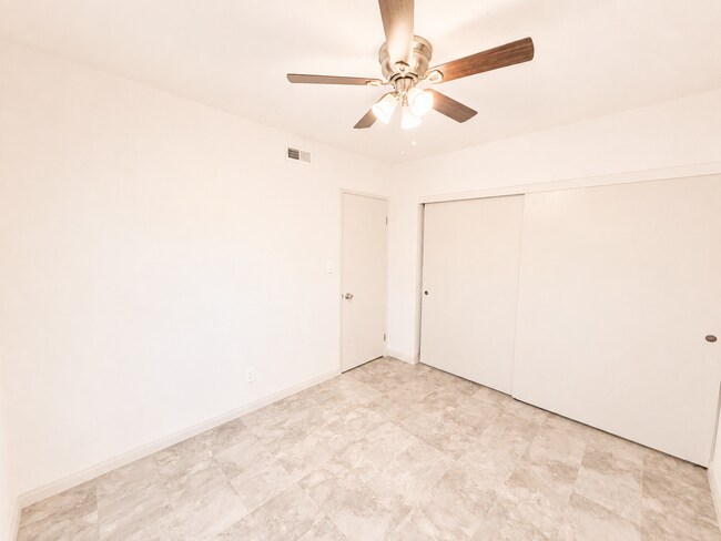 Building Photo - 6821 Alvarado Rd