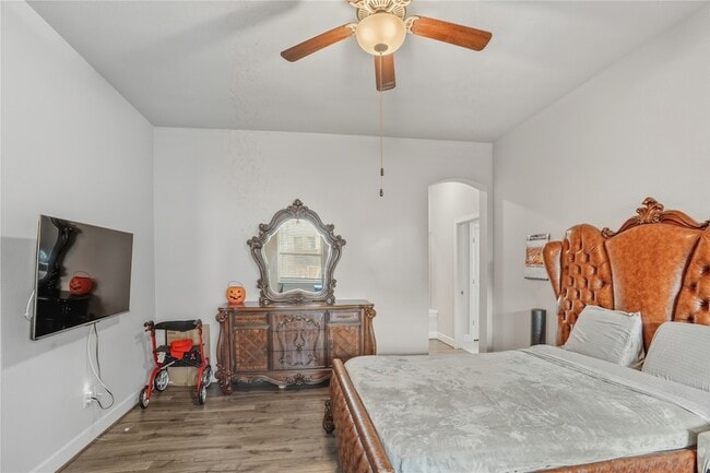 Building Photo - 4301 Meadow Hawk Dr