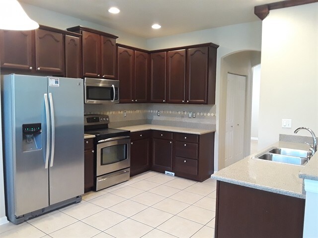 Building Photo - 1025 Windton Oak Dr