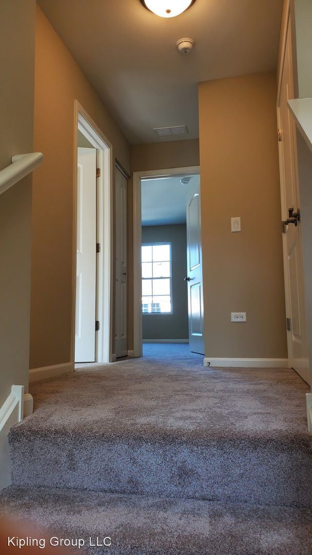 Building Photo - 2 br, 1.5 bath House - 352 Tall Tree Lane