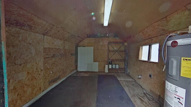 Building Photo - Tiny House Big Yard