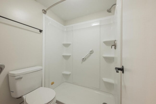 Building Photo - 1509 Regency Woods Rd