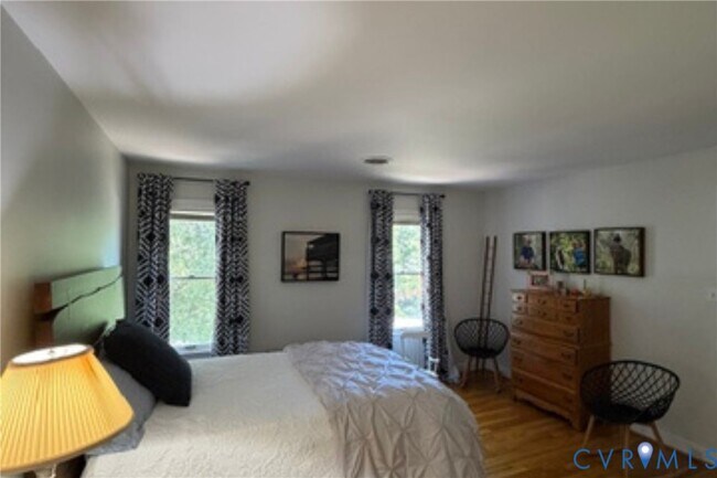 Building Photo - 504 Gaslight Dr