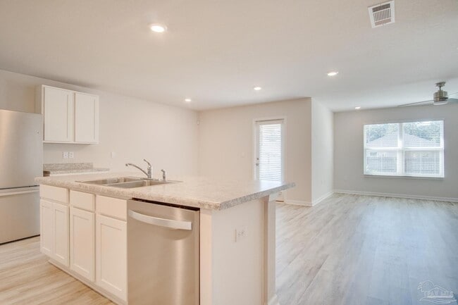 Building Photo - 4383 White Cedar Ct