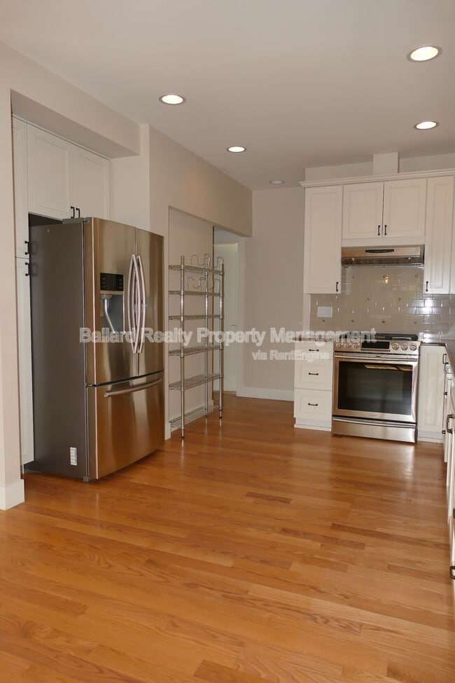Building Photo - 3032 NW 59th St