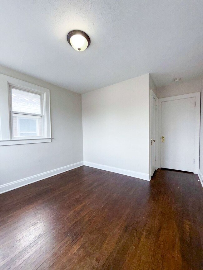 Building Photo - Charming 3BR Southern Orchards Home w/ Original Woodwork & Decorative Fireplace