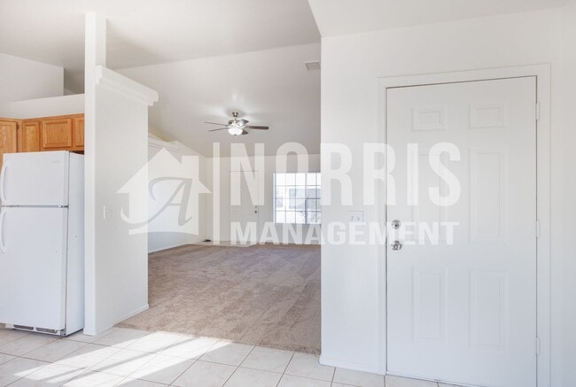 Building Photo - Freshly Updated Home in Arizona City