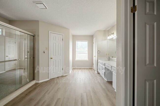 Building Photo - 16409 Port Hood Dr
