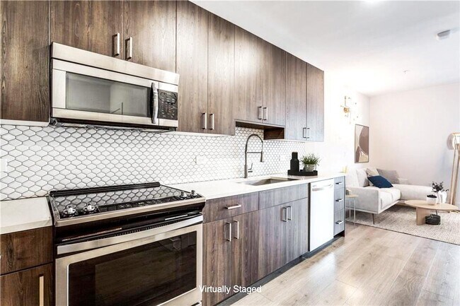 Building Photo - 2213 Poquito St