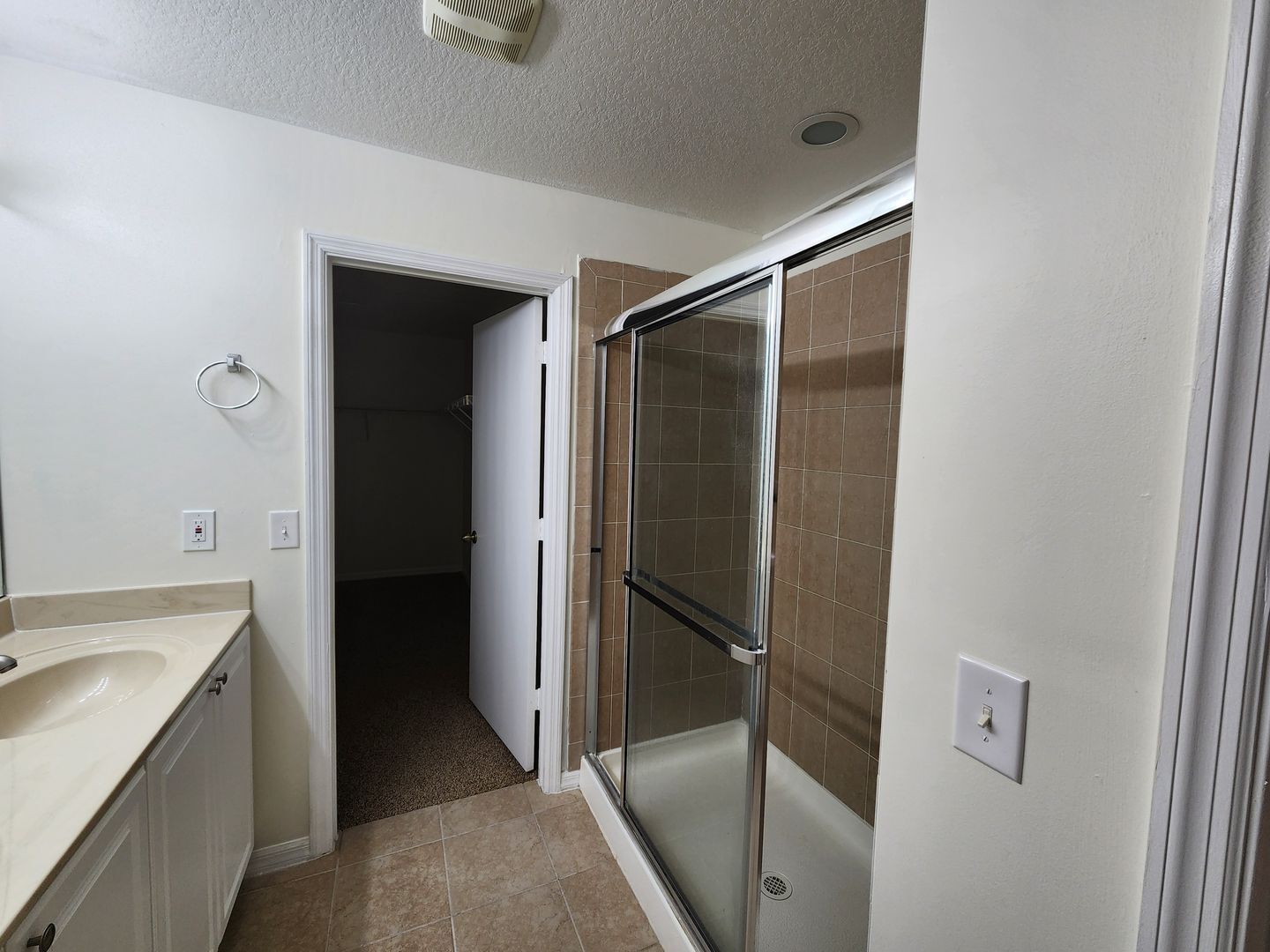 Building Photo - 2/2 Lehigh in Vistana Villas $500.00 Off First Month