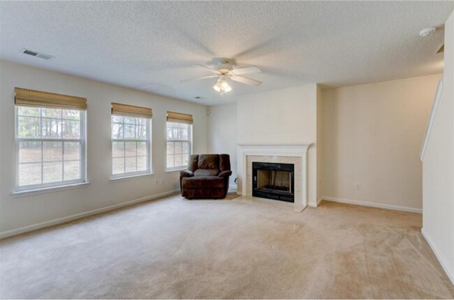 Building Photo - 4 Ledgerock Way