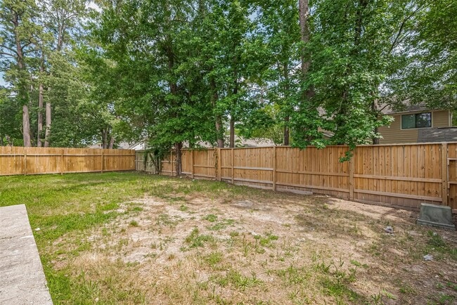 Building Photo - 2606 Lexington Woods Dr