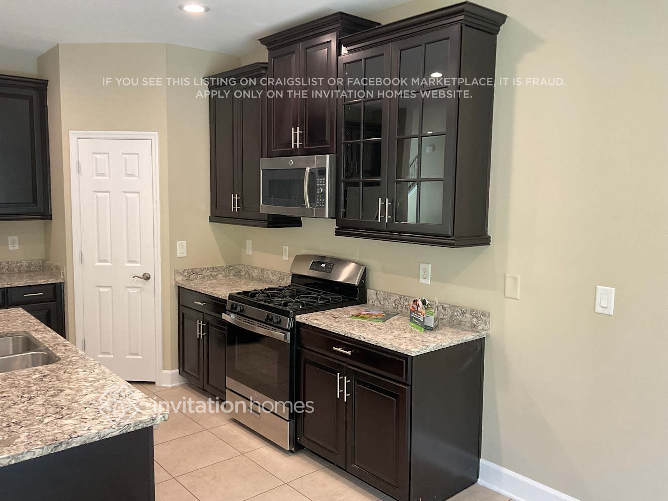 Building Photo - 6323 Lantern View Pl