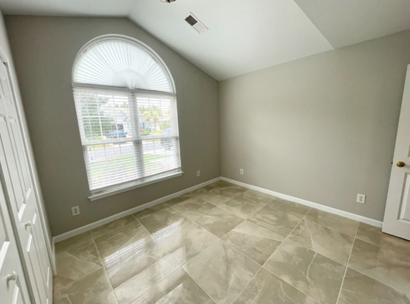 Building Photo - 1196 Great Lakes Cir