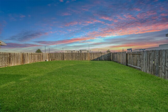 Building Photo - 5934 Carpenters Hollow Court