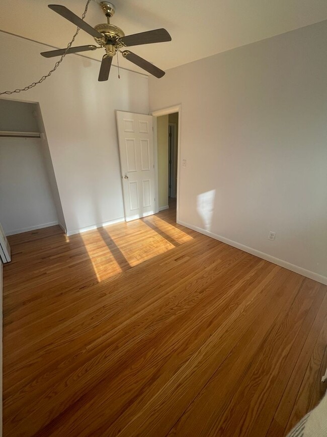 Building Photo - 4 Bed / 2 Bath Home Near Virginia Park | Flexible Lease Start Date