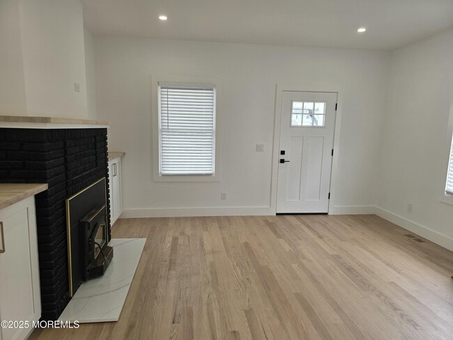 Building Photo - 412 Ridge Ave