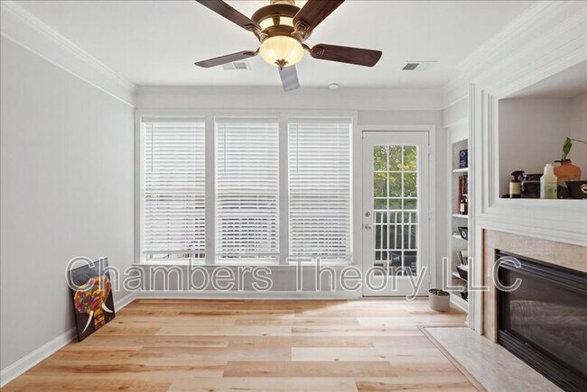 Building Photo - 12781 Fair Crest Ct