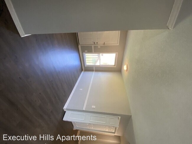 Building Photo - 110 Claybill Dr